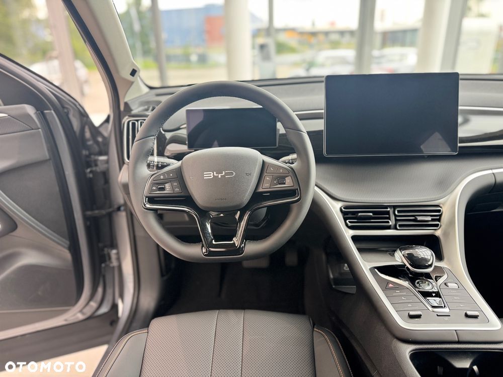 BYD Sealion 5 - 11