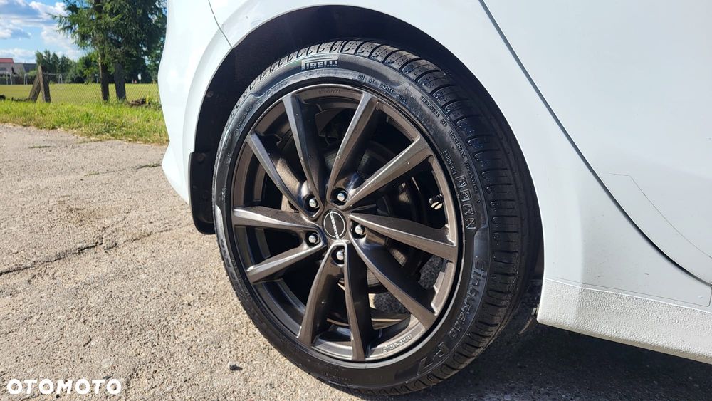 Kia Ceed 1.6 CRDi SCR M - 17