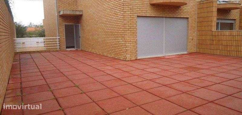 Moradia T4+1 Gaia /  São Félix da Marinha - Garagem Box -  com Terraço - Grande imagem: 3/12