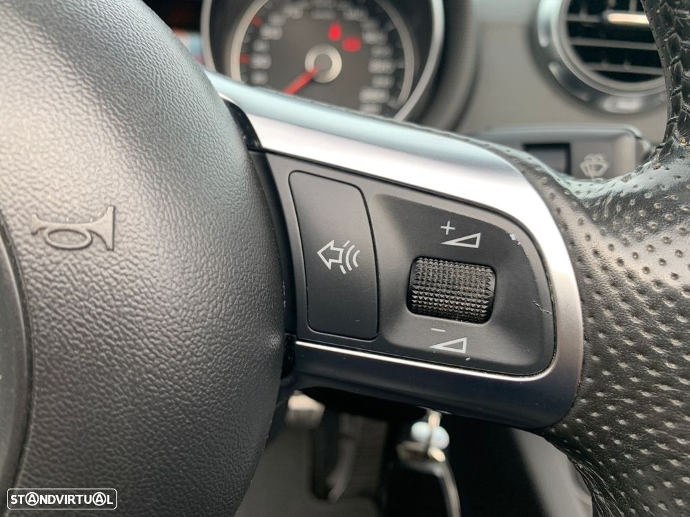 Audi TT Roadster 2.0 TFSi S-line - 27