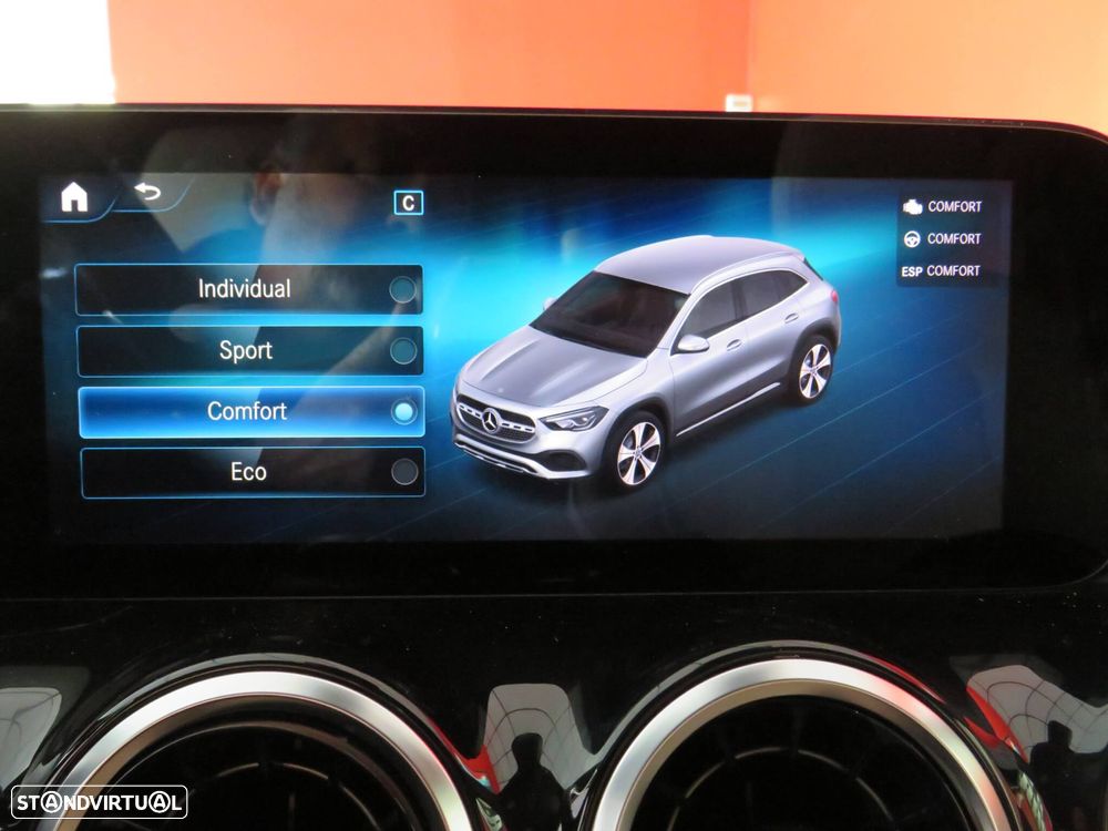 Mercedes-Benz GLA 180 d Style - 36