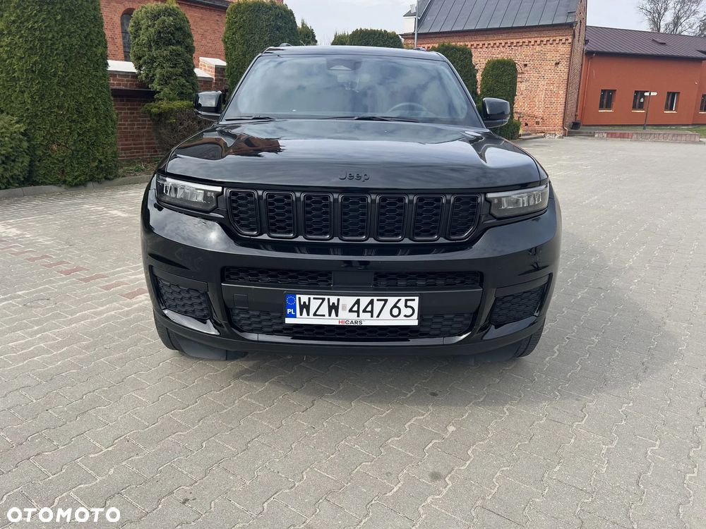 Jeep Grand Cherokee - 13