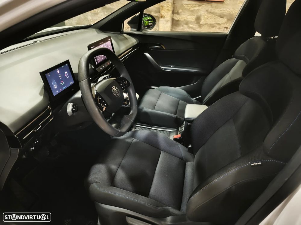 MG MG4 51 kWh Standard - 44