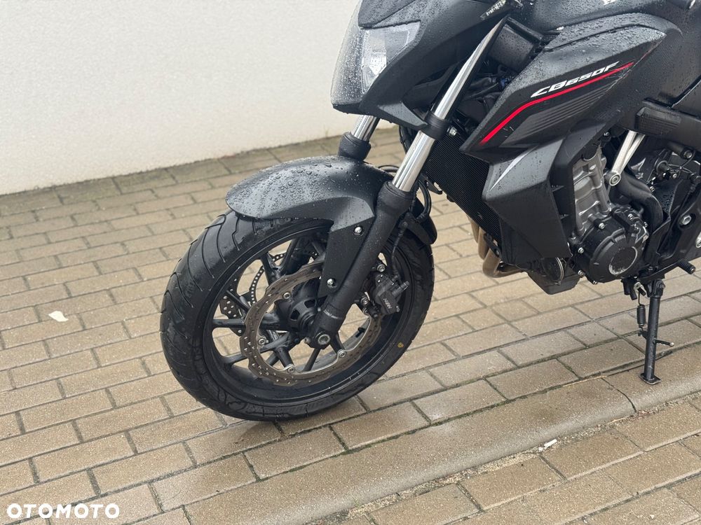 Honda CB - 2