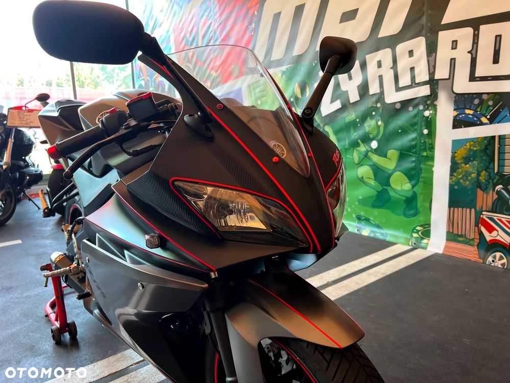 Yamaha YZF - 10