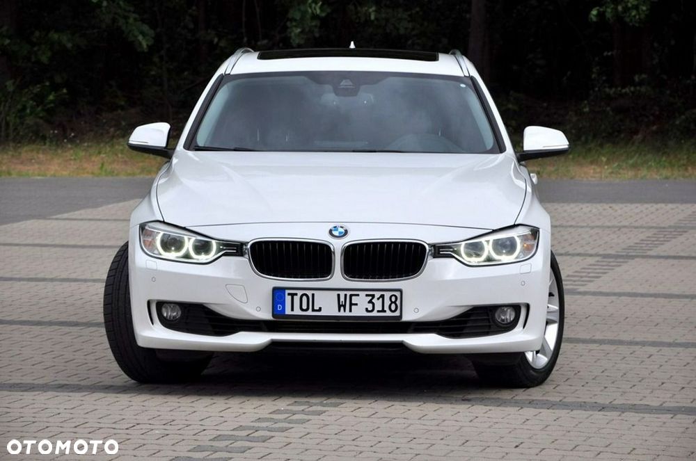 BMW Seria 3 330d xDrive Blue Performance Luxury Line - 3