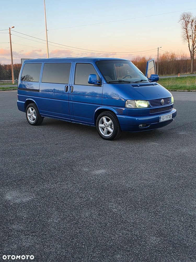 Volkswagen Multivan - 16