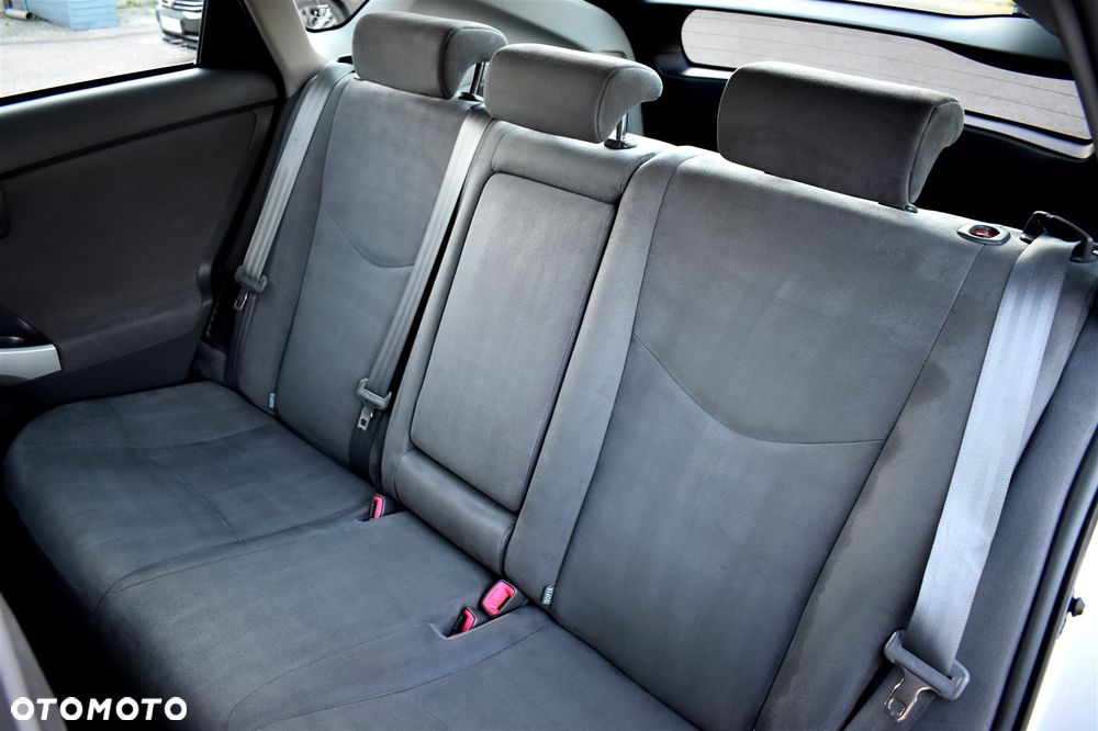 Toyota Prius (Hybrid) Executive - 15