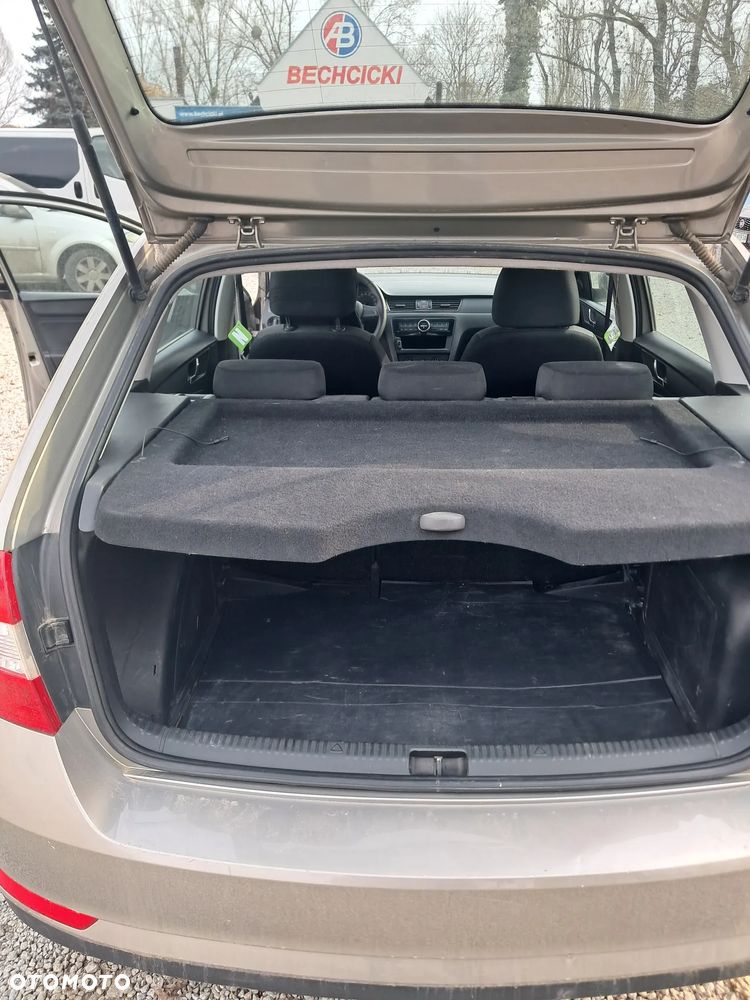 Skoda RAPID 1.2 TSI Active - 6