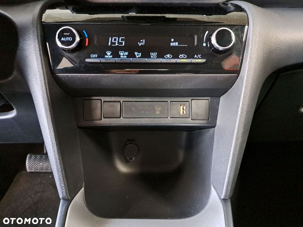 Toyota Yaris Cross Hybrid 1.5 Comfort - 26