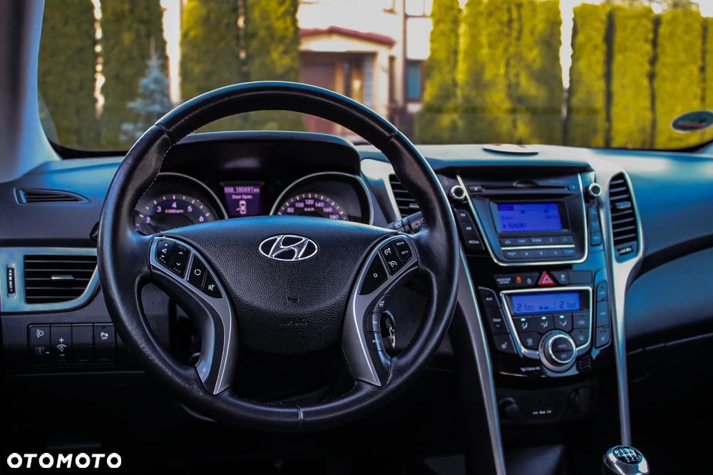 Hyundai i30 i30cw 1.4 Fifa World Cup Edition - 27