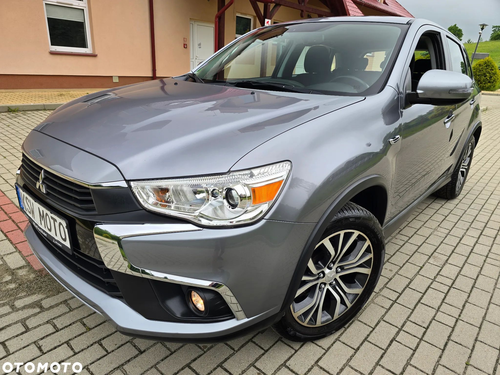 Mitsubishi ASX 1.6 2WD Diamant Edition - 1