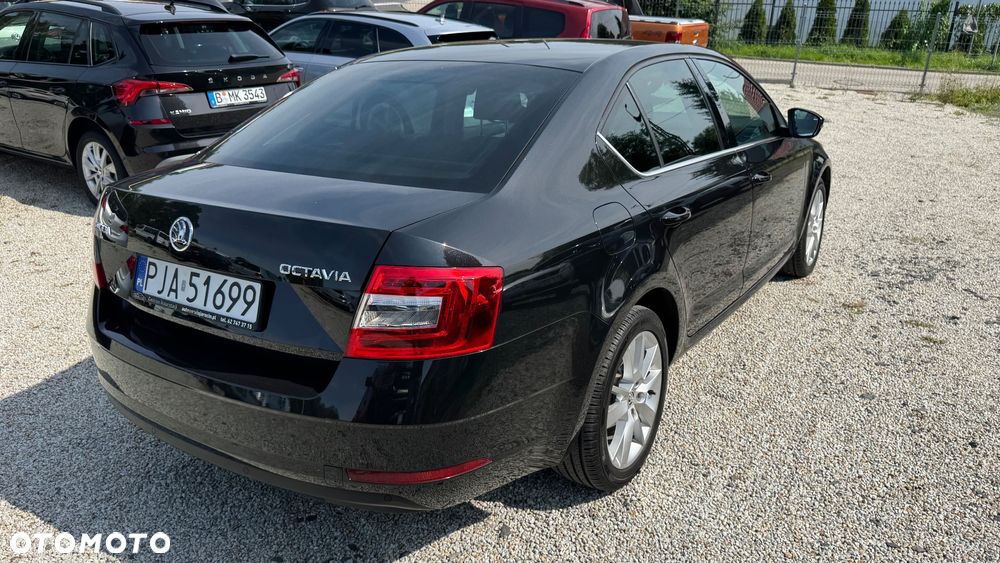 Skoda Octavia 2.0 TDI Style - 6