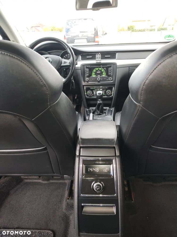 Skoda Superb 2.0 TDI Elegance - 6