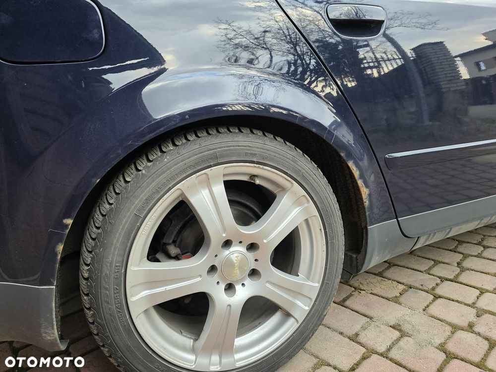 Audi A4 Limousine - 12