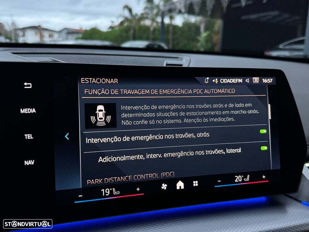 BMW X1 sDrive18d Pack Desportivo M - 58