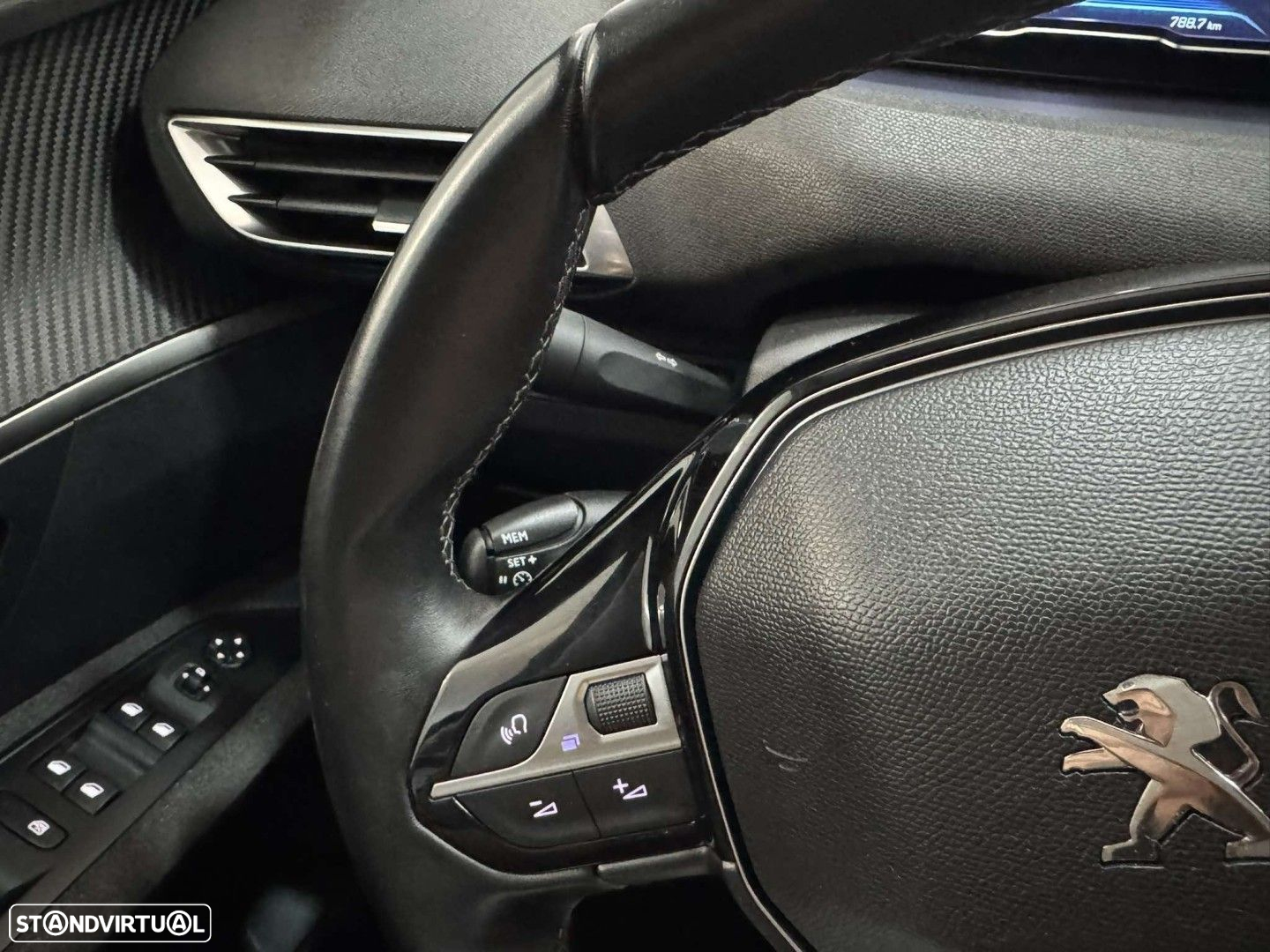 Peugeot 3008 1.5 BlueHDi Active - 16