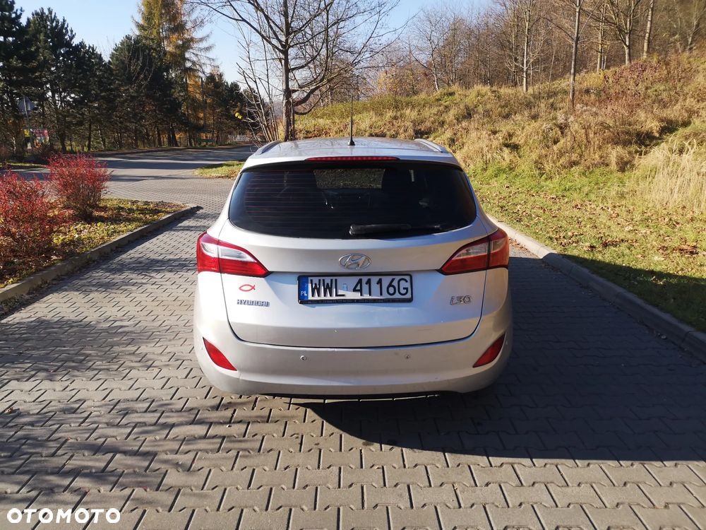 Hyundai i30 1.6 CRDi Trend - 27