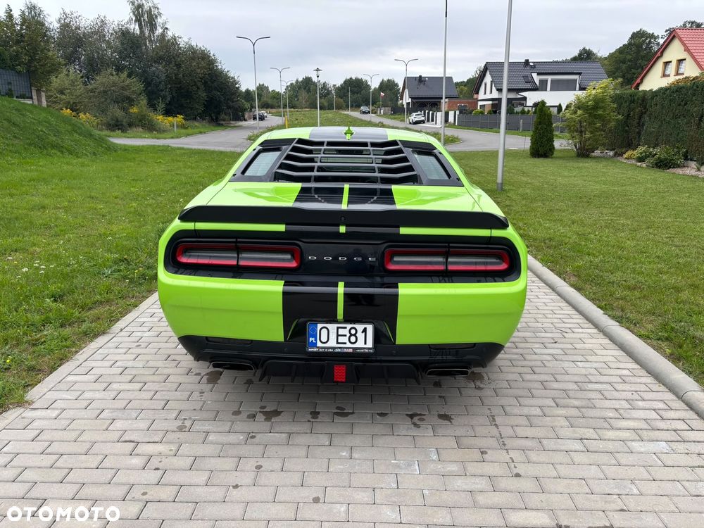Dodge Challenger 5.7 R/T - 6