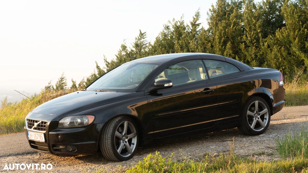 Volvo C70 2.0D Momentum - 36