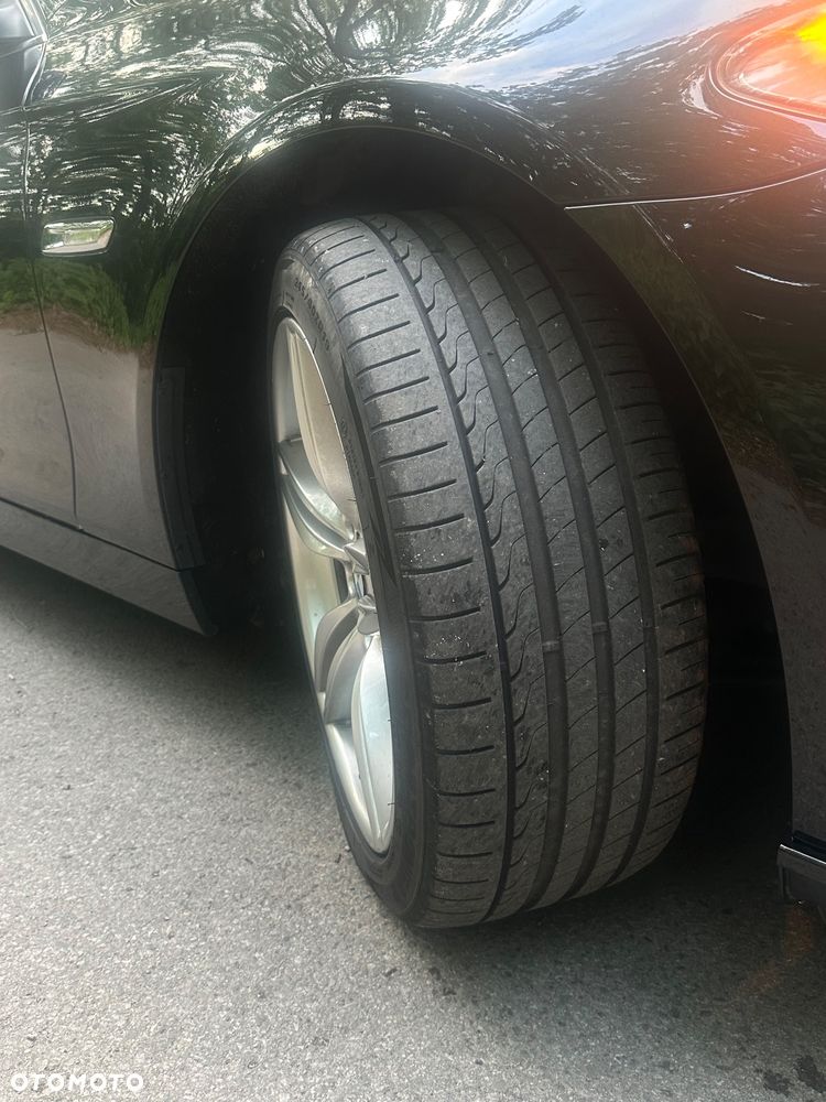 BMW Seria 5 525d - 33