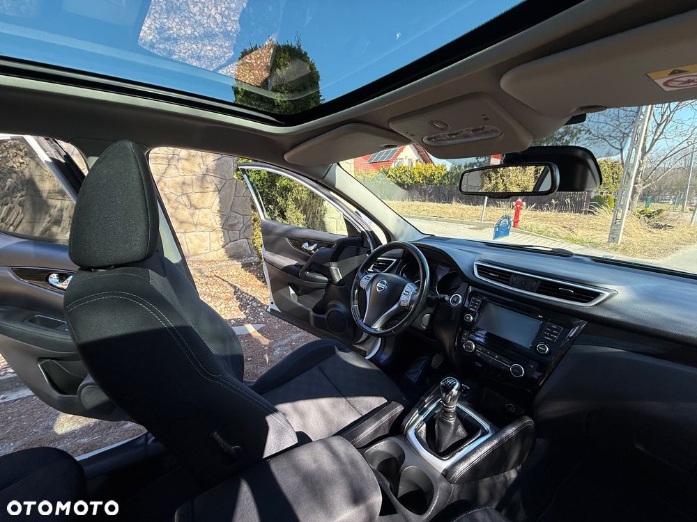 Nissan Qashqai 1.6 DCi 4x4 Tekna - 27