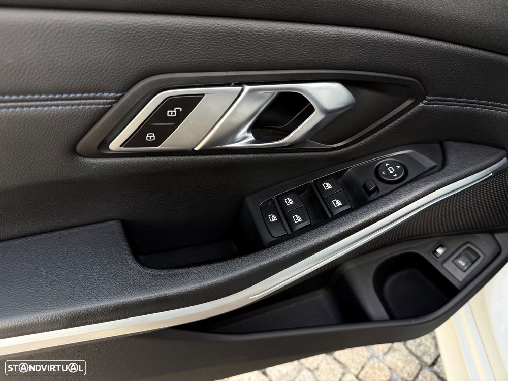 BMW 320 e Pack M Auto - 16