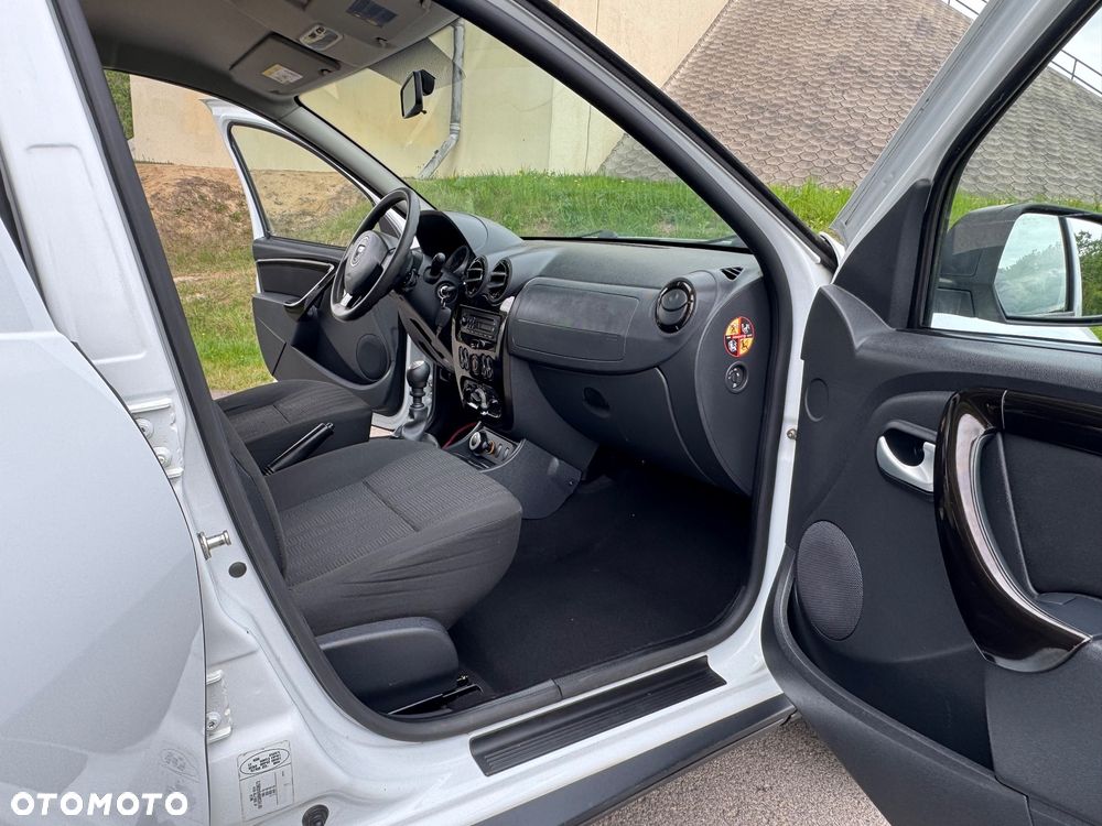 Dacia Duster 1.6 16V 4x4 Ambiance - 27