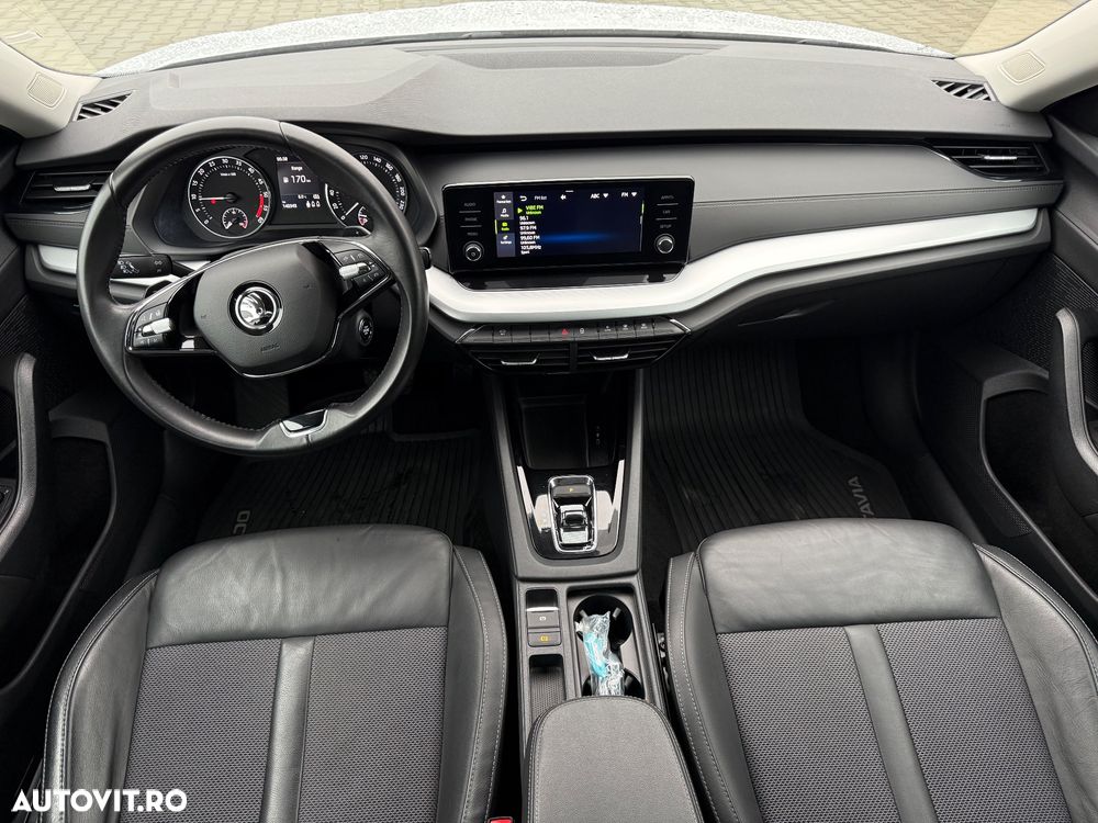 Skoda Octavia 2.0 TDI DSG Ambition - 2