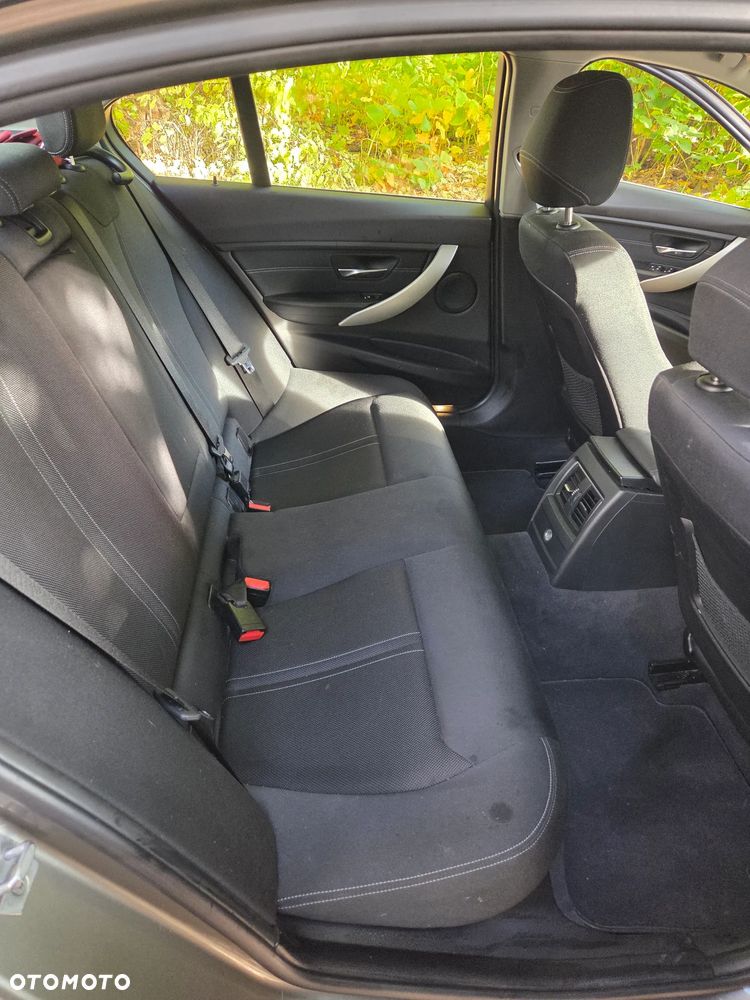 BMW Seria 3 - 10