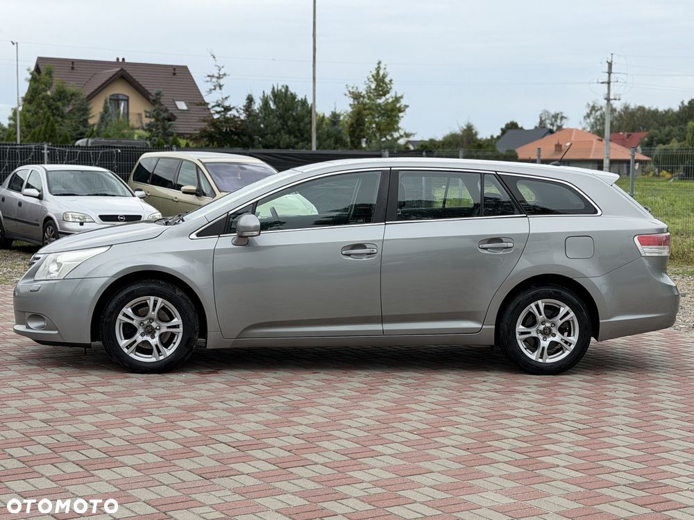 Toyota Avensis - 3