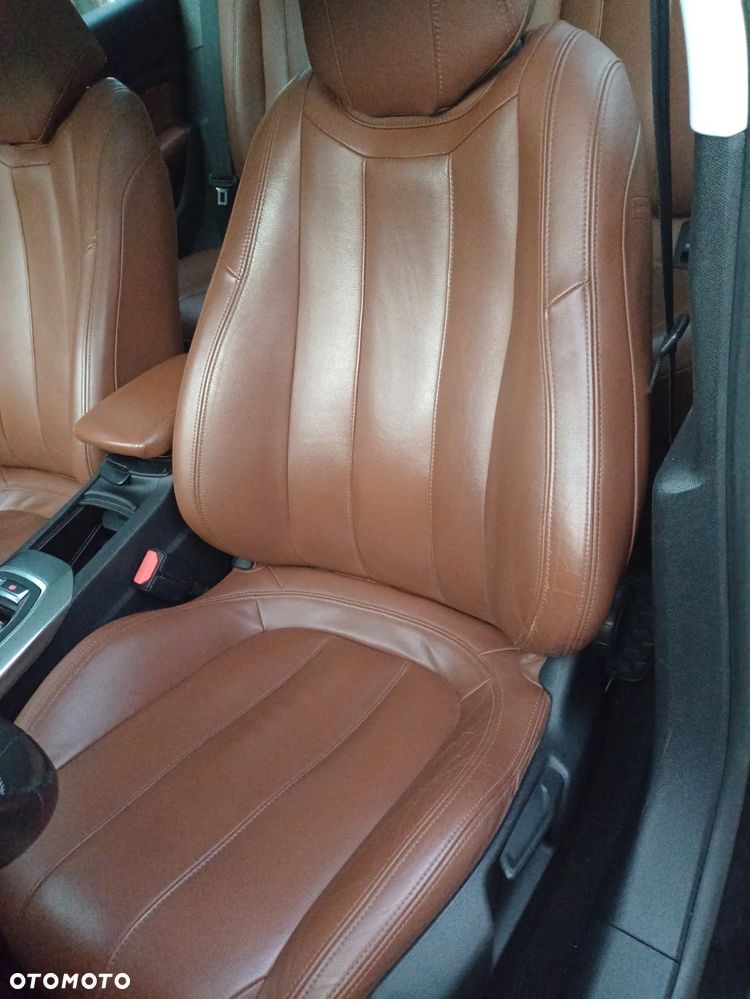 Peugeot 308 1.6 THP Allure - 21