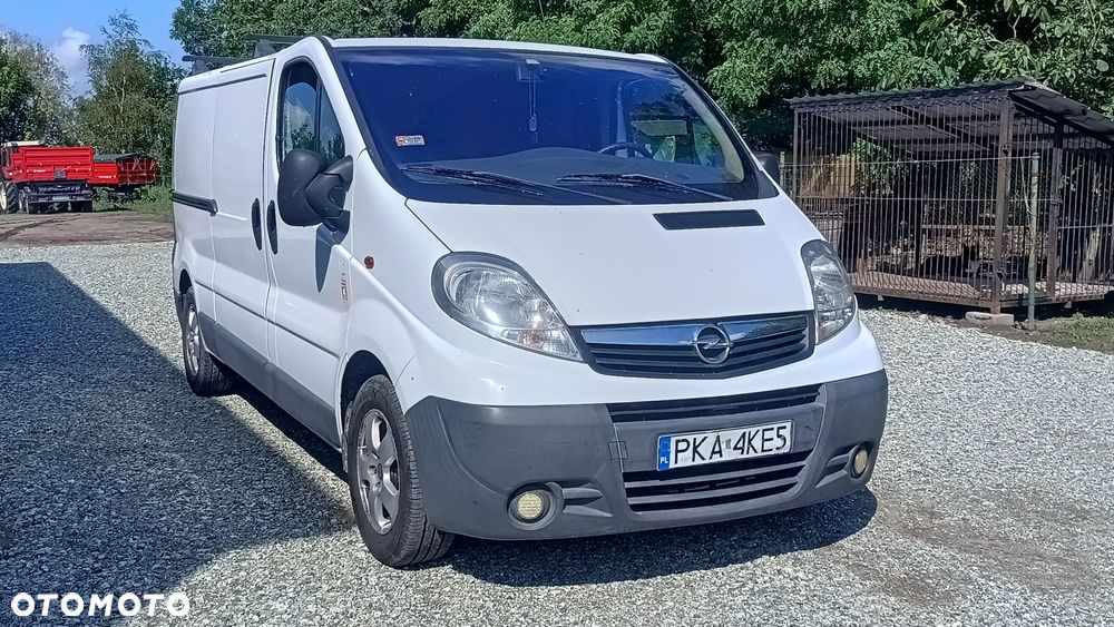 Opel Vivaro - 8