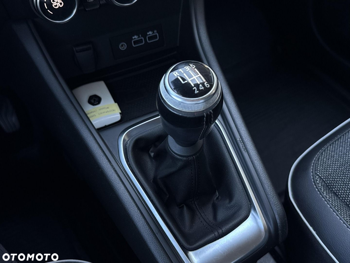 Renault Captur - 24