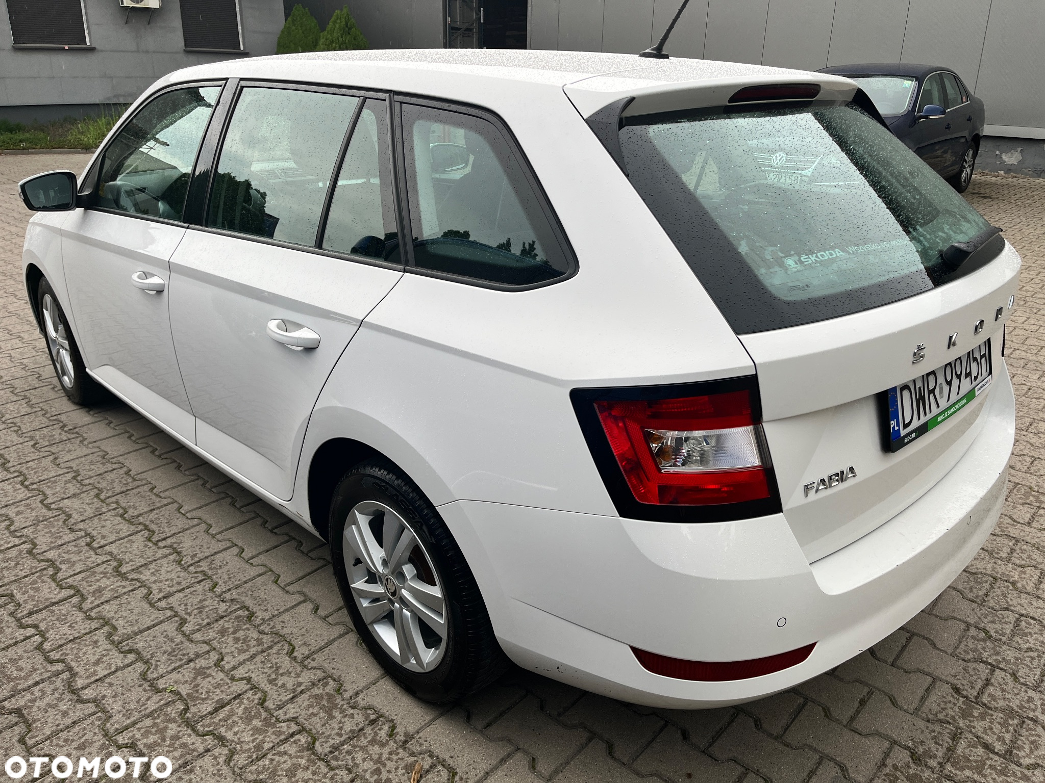 Skoda Fabia 1.0 TSI Ambition - 4