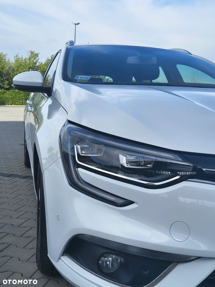 Renault Megane 1.5 Blue dCi Intens - 9
