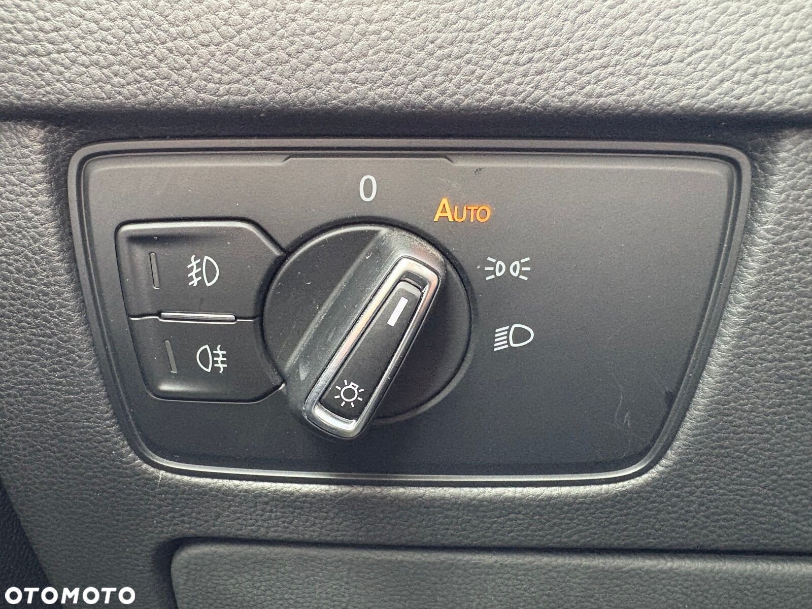Volkswagen Passat - 22