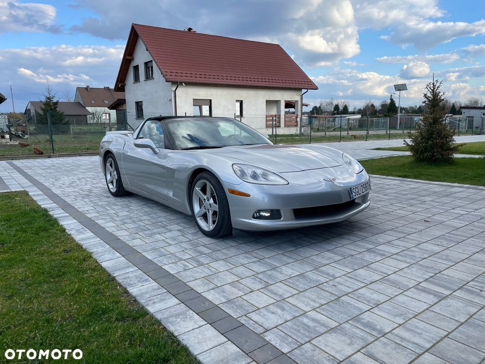 Chevrolet Corvette - 21