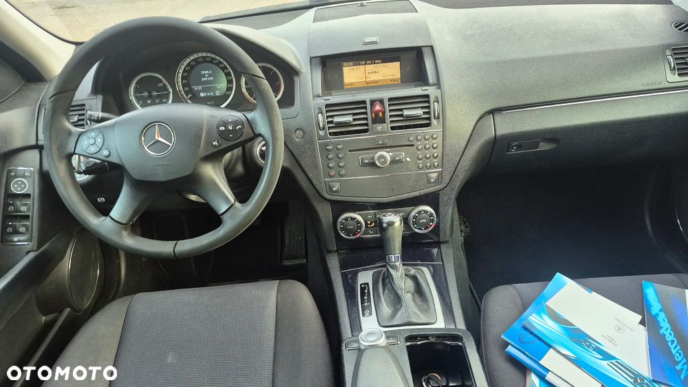 Mercedes-Benz Klasa C 220 CDI DPF Automatik - 25