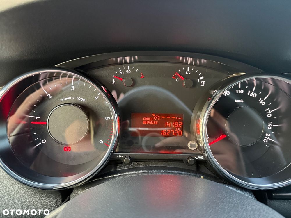 Peugeot 3008 1.6 HDi Style - 21