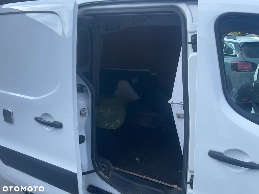 Citroën BERLINGO - 20