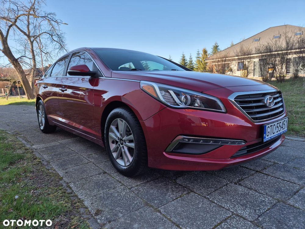 Hyundai Sonata - 1