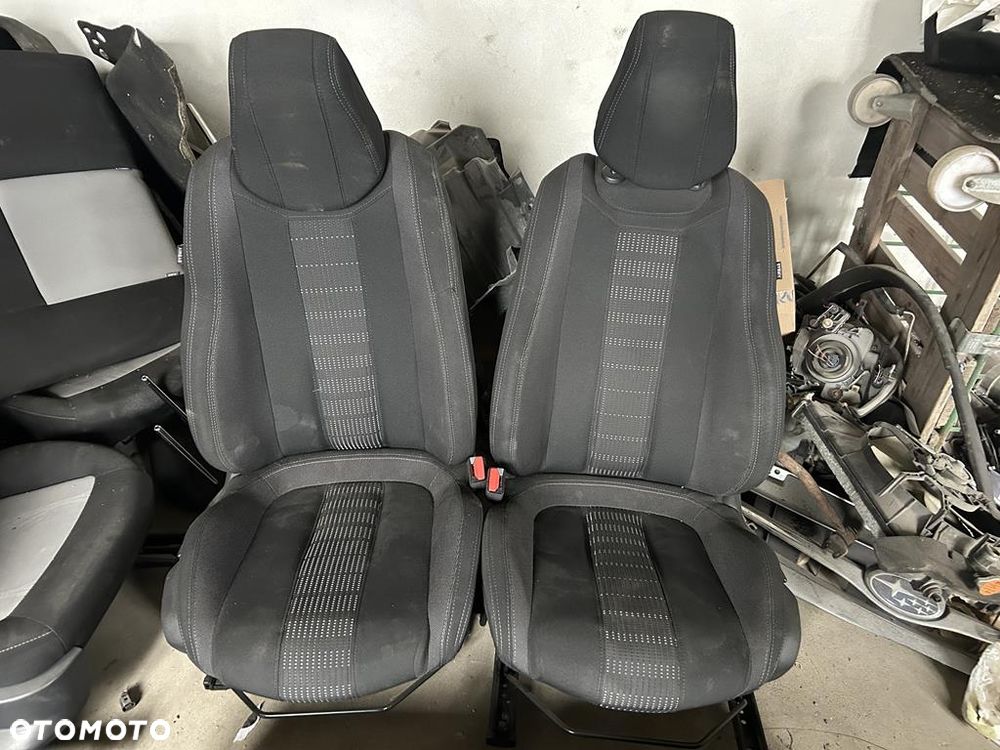 Fotele kanapa siedzenia komplet Peugeot 308 T9 HB - 2