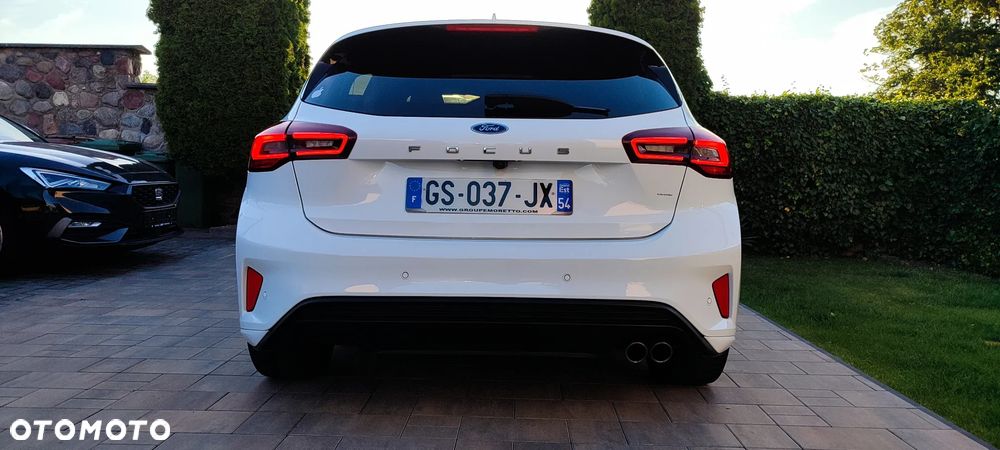 Ford Focus 1.0 EcoBoost Hybrid ST-LINE X - 8