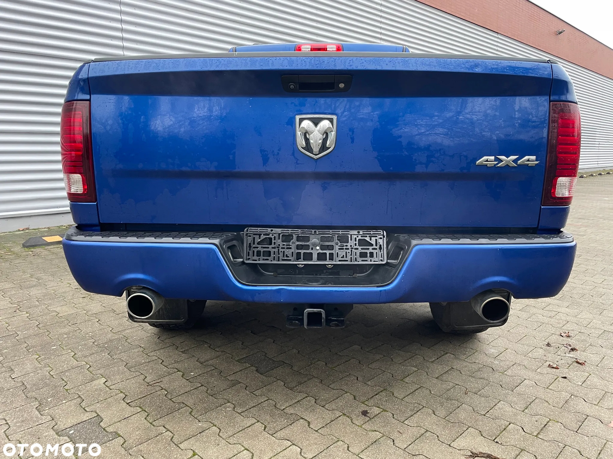 Dodge RAM 1500 5.7 4x4 - 12