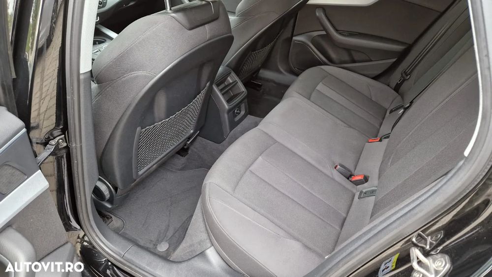 Audi A4 2.0 TDI S tronic Sport - 23