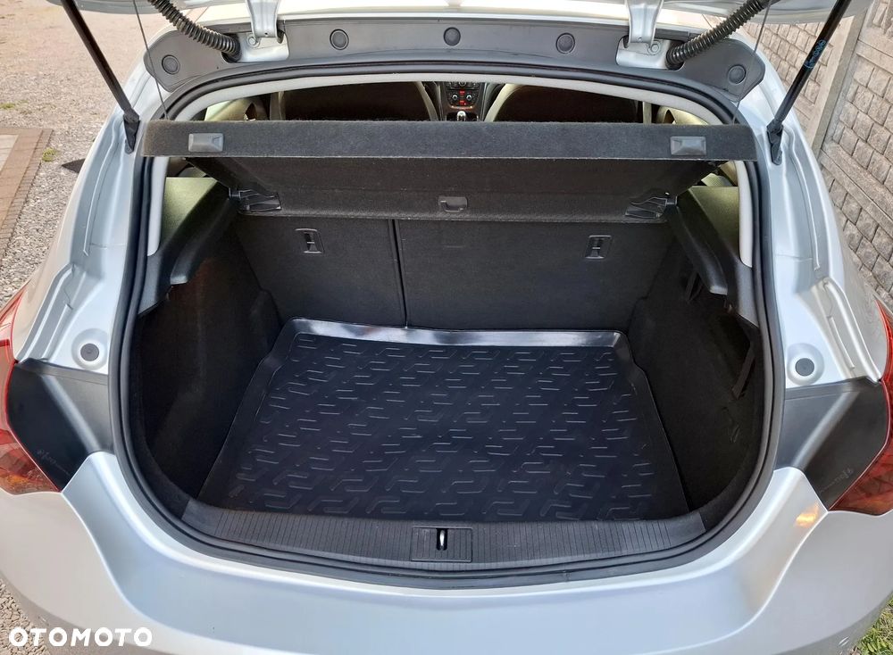 Opel Astra 1.4 Turbo Cosmo - 14