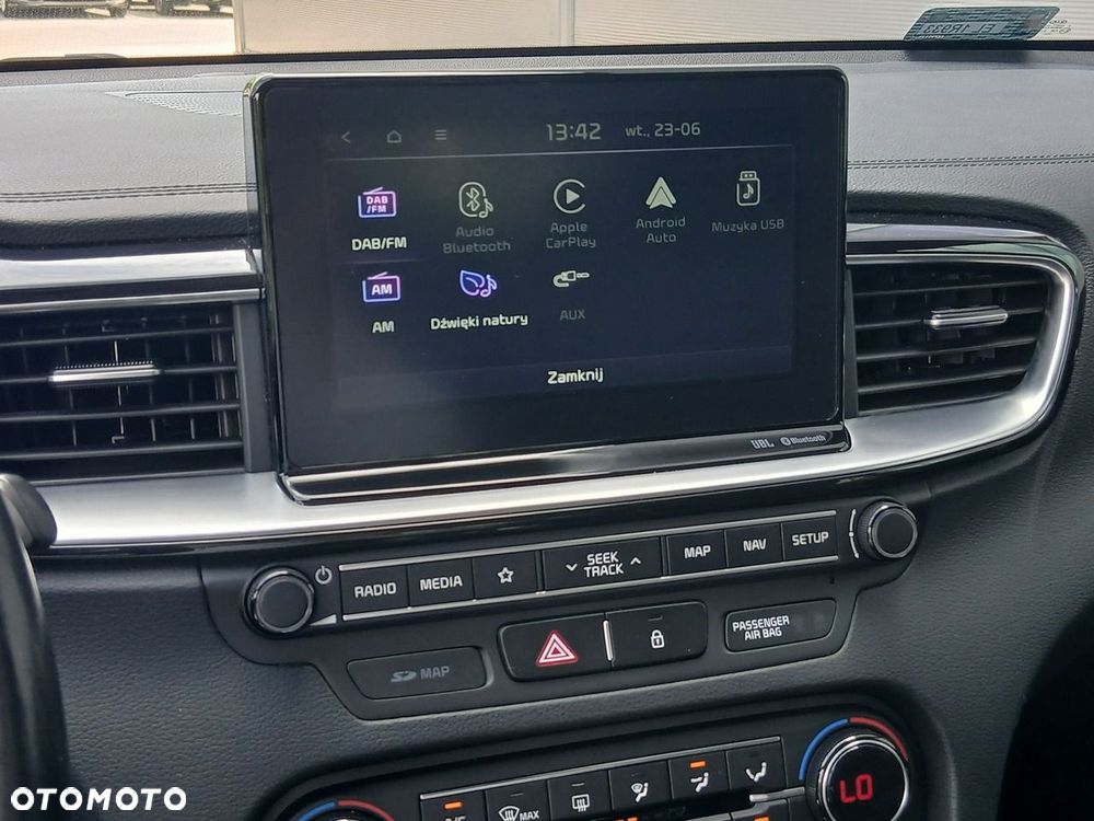 Kia Ceed 1.4 T-GDI L Business Line - 24