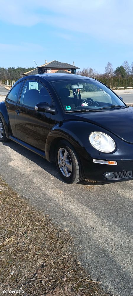 Volkswagen New Beetle 1.6 United - 3