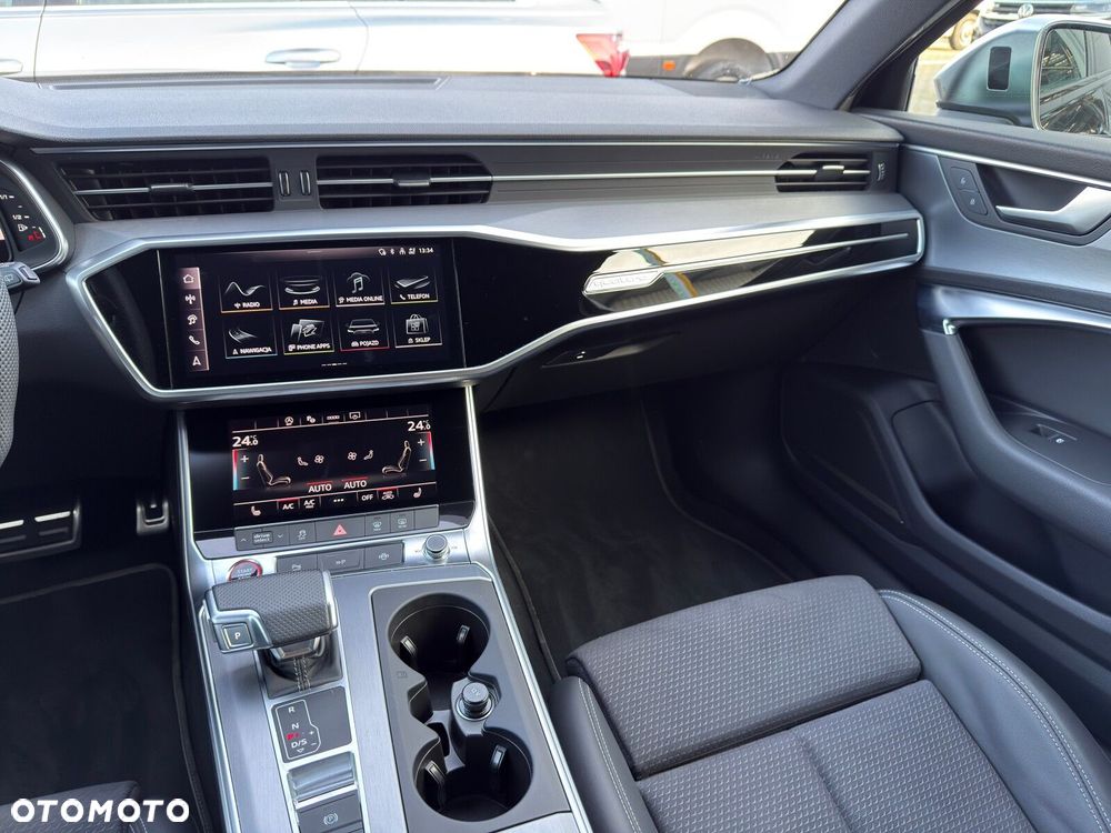 Audi S6 Avant - 16